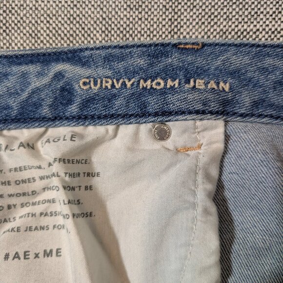 EUC AE Curvy Mom Jean 20S - Picture 5 of 6